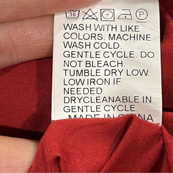 Plus size red eyelet embroidery mini dress with short sleeves - Picture 12 of 14